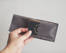 Load image into Gallery viewer, UL Bifold Wallet - Dyneema Grey