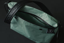 Load image into Gallery viewer, Sacoche - Ripstop Nylon - Aqua